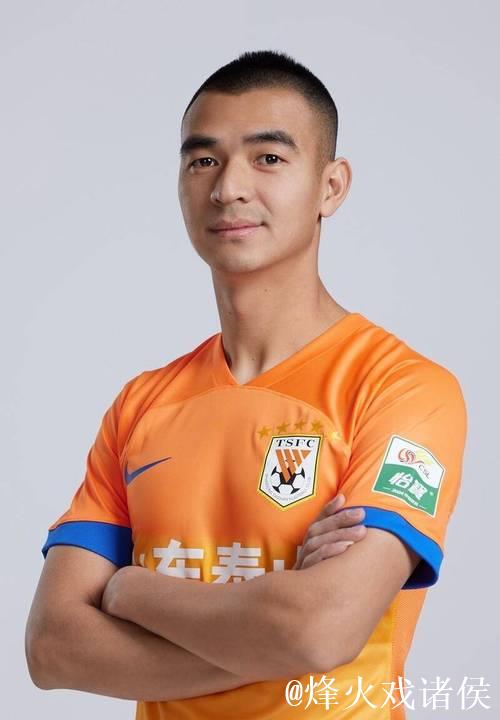 泰山93球员迎毕业季,刘彬彬王彤或将继续征战 泰山93球员迎毕业季,刘彬彬王彤或将继续征战